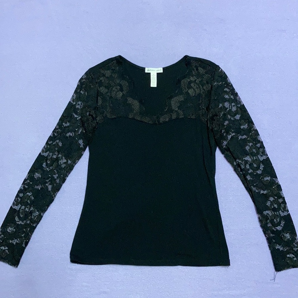 Black Lace Top (NEW)